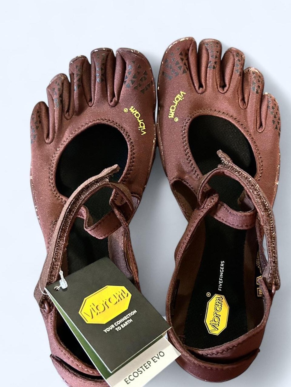 Vibram Women's FiveFingers Toe Sandals in Brown